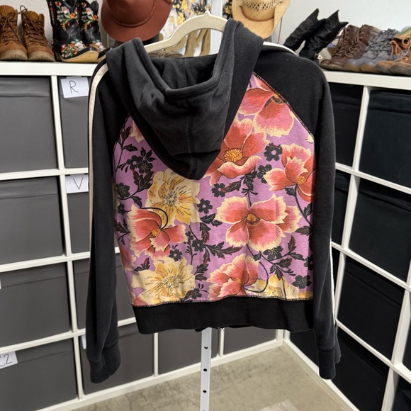 Lucky Brand Vintage Y2K Floral Cropped Sweatshirt Jacket - Picture 3 of 9
